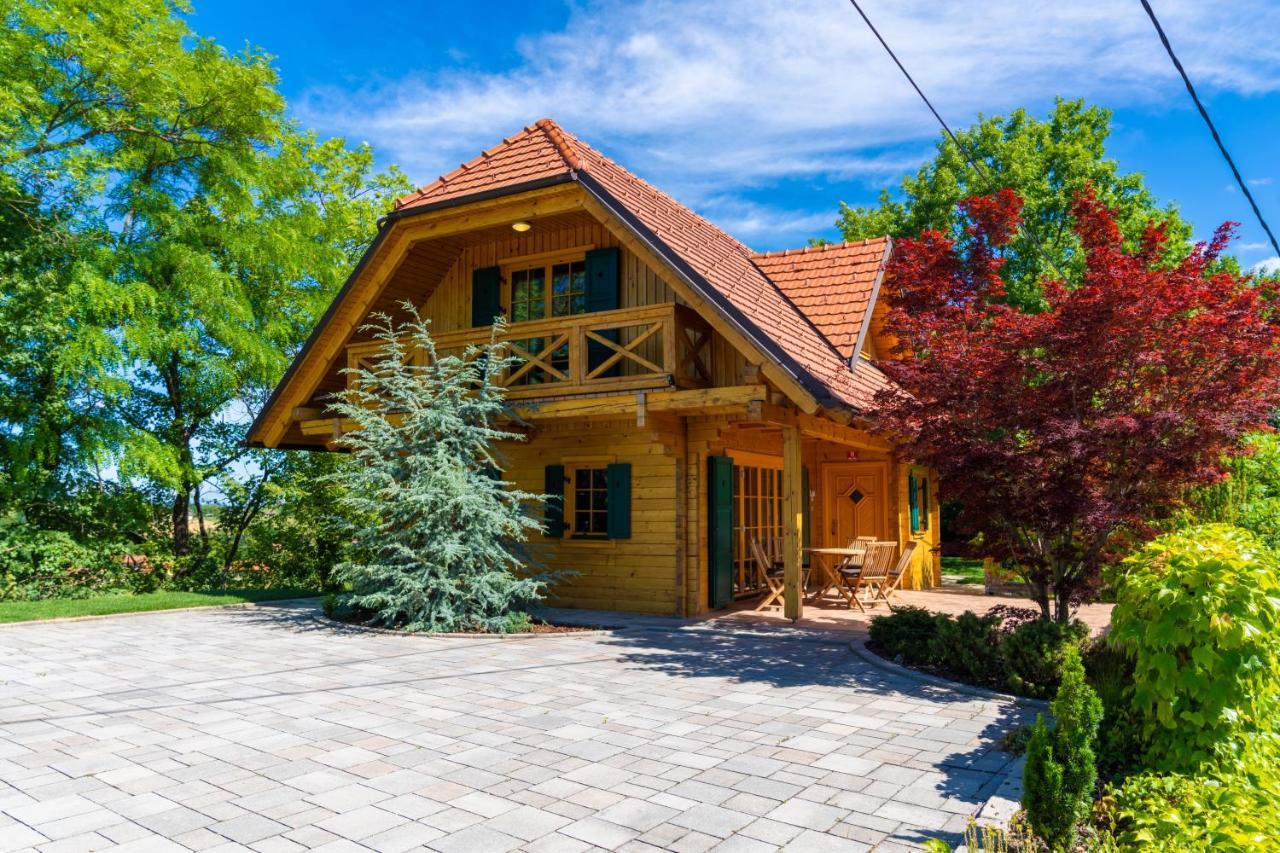 Chalet Haloze Pristava Exterior foto